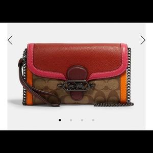 Coach Jade chain crossbody signature canvas